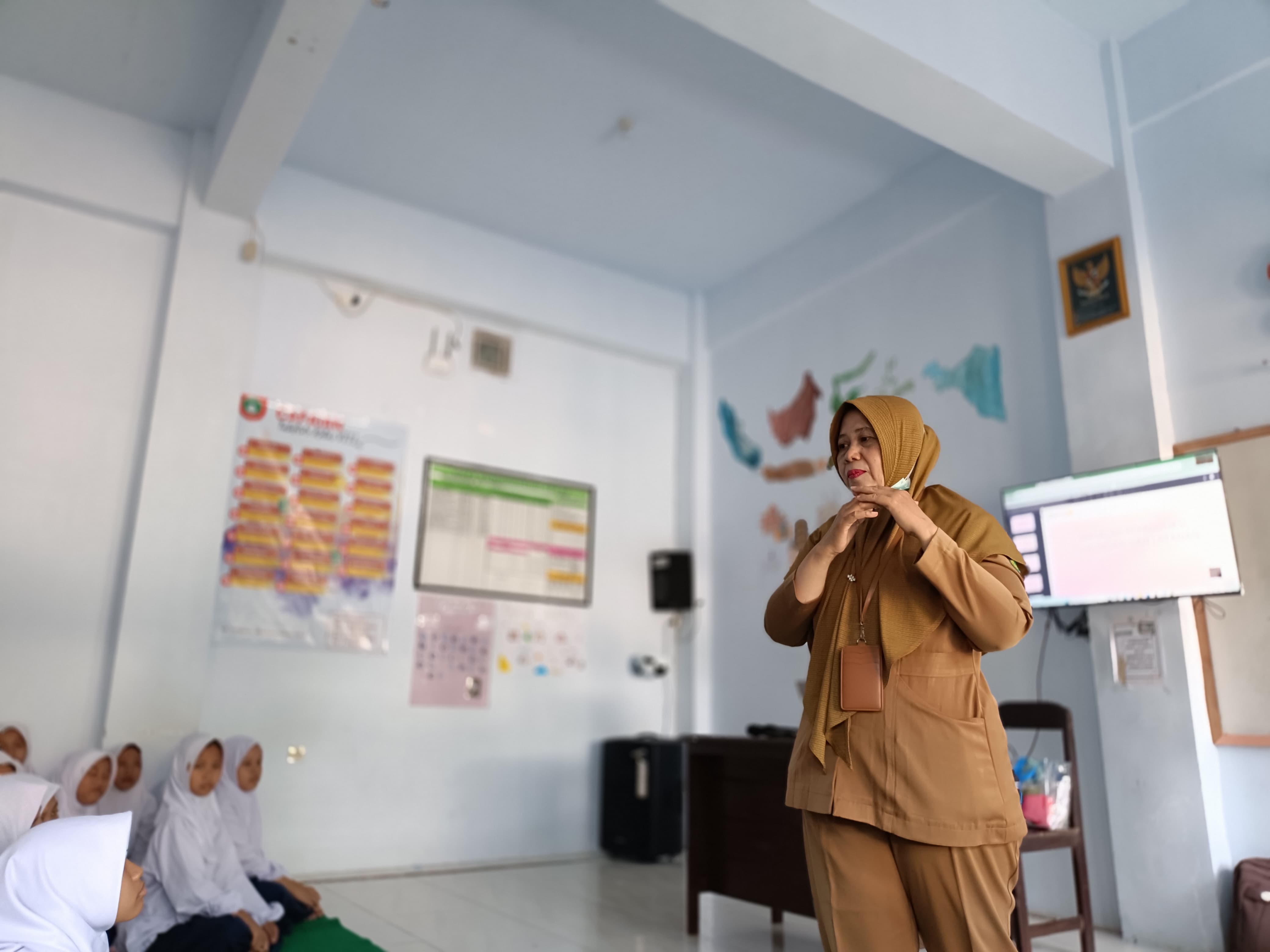 SOSIALISASI KESEHATAN OLEH PUSKESMAS KELING 